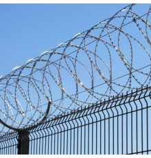 Колючая проволока Егоза 1000 мм, растяжка 16 м.п. 5 скоб